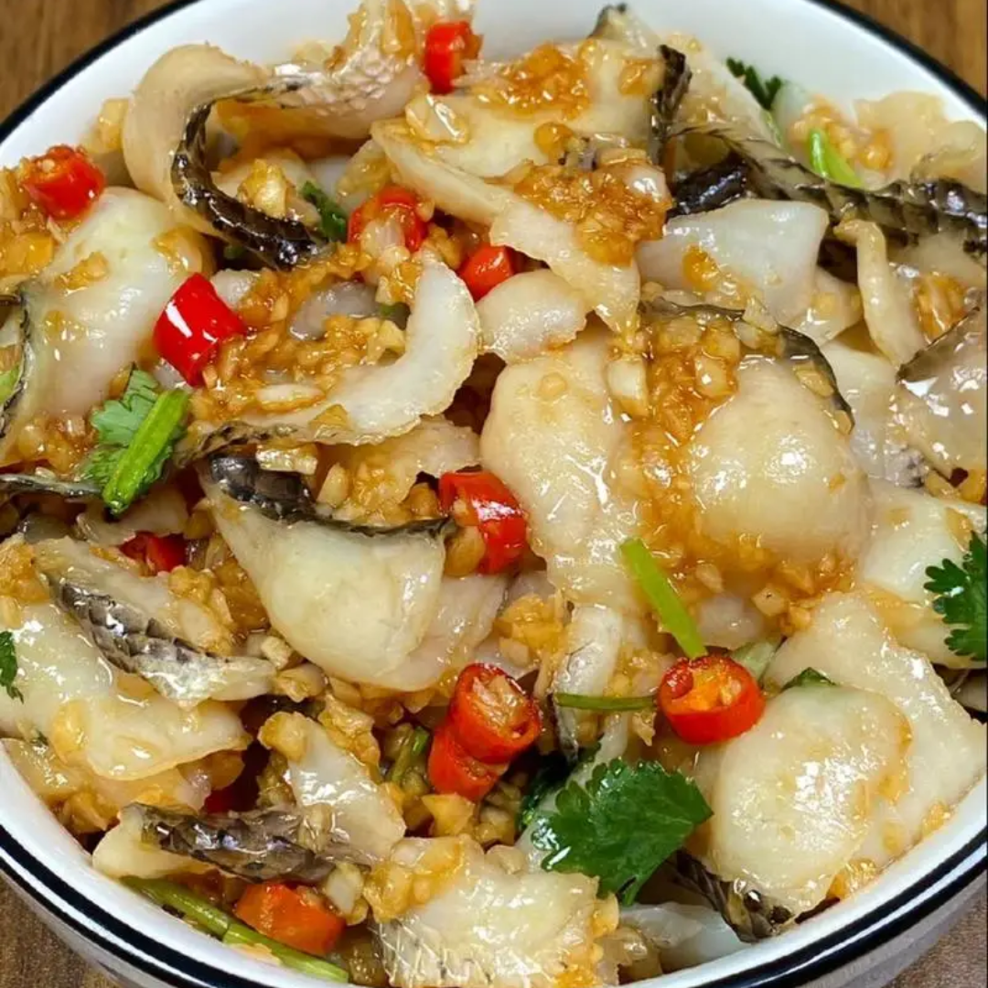 蒜香鱼片 (Garlic Fried Fish Fillet)
