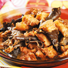 木耳焖五花肉