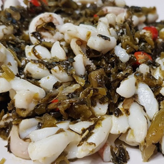 雪菜茭白炒墨鱼 (Squid with Pickled Mustard & Water Bamboo)