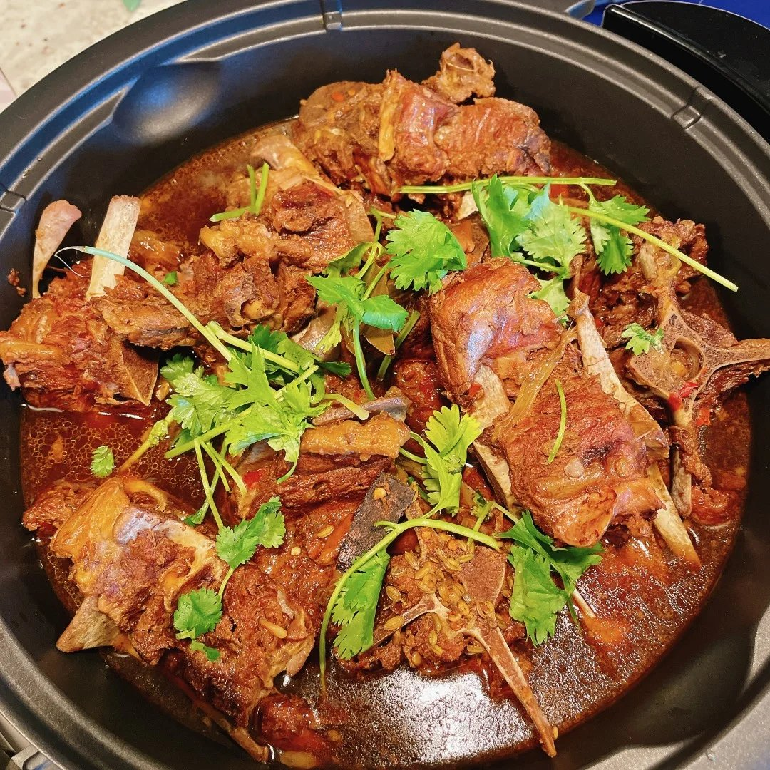 红烧羊蝎子 (Braised Lamb Spine)