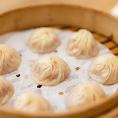 鲜肉小笼 (Soup Dumplings - Pork)(10 pcs)-S1