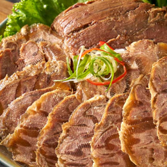 卤牛腱 (Braised Beef Shank)